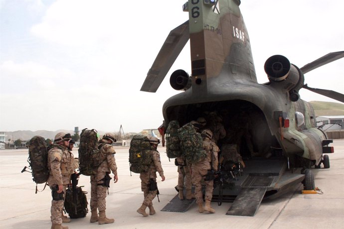  La Infantería De Marina Embarca Rumbo A Afganistán