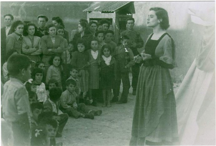 Teatro En Los Pueblos. Misiones Pedagógicas