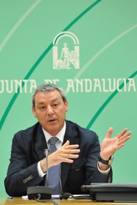 Andalucía cumplirá la ley pero usará el margen que dé para demostrar que se puede hacer una política educativa distinta