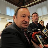 Pedro Sanz muestra "confianza" en el Rey y afirma que "como siempre, sabrá estar a la altura de las circunstancias"