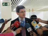 Iribas dice que "no se producirán despidos" con las medidas del Ministerio, pero podrían contratarse menos interinos