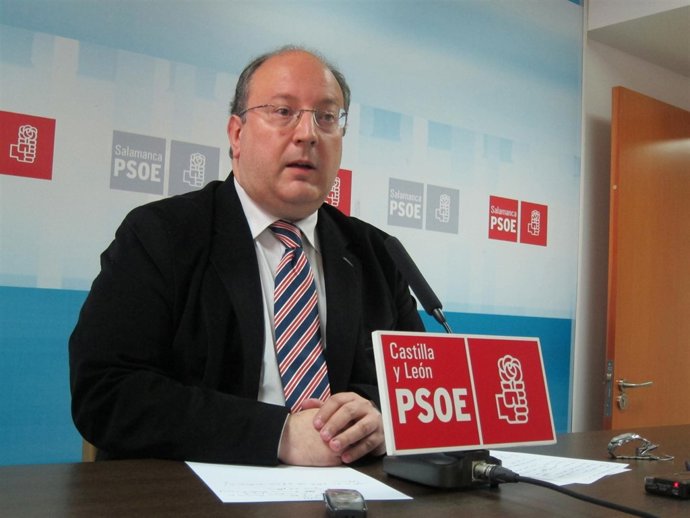 El Secretario De Educación, Cultura Y Patrimonio Del PSCL, Enrique Cabero