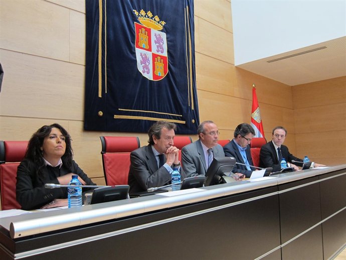  De Santiago-Juárez En Las Cortes