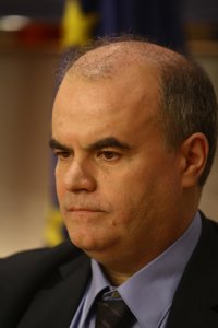 UPyD avisa que no apoyará a ningún candidato si no hay una oferta asumible