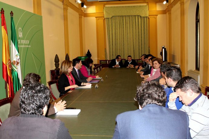 Serrano, En El Encuentro Mantenido Este Martes Con Los Representantes