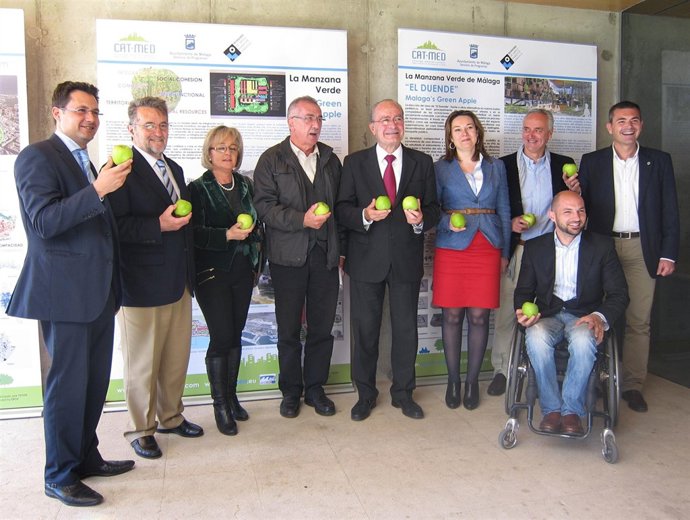 De La Torre Presenta El Proyecto De 'Manzana Verde' En El Duende