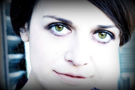 La Cantante Olivia De Happyland