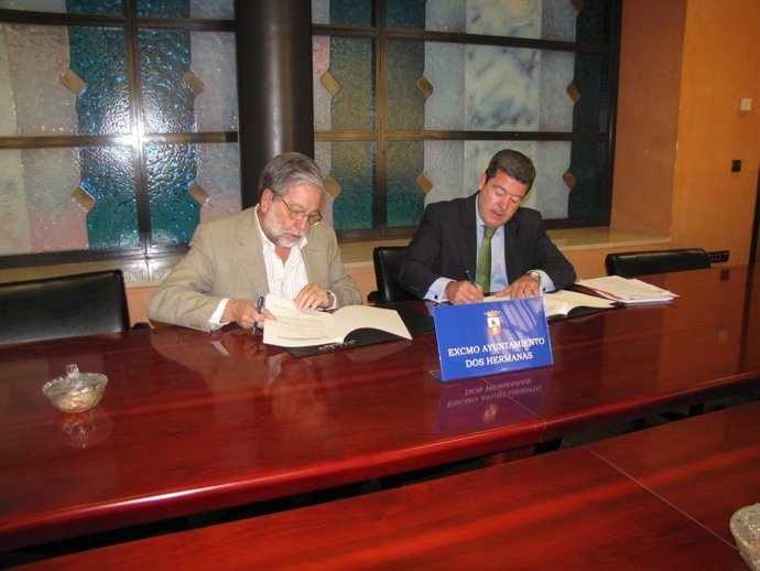 El Alcalde De Dos Hermanas Y El Presidente De Fundación Endesa