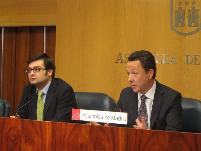 Íñigo Henríquez De Luna, En Rueda De Prensa