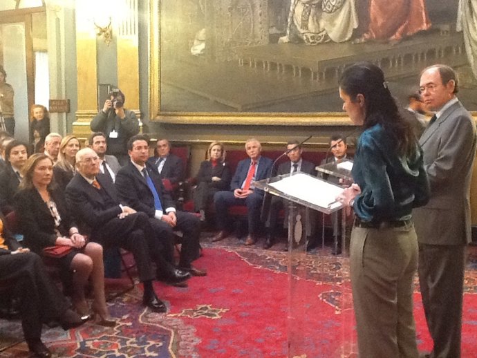 Manzano En El Senado