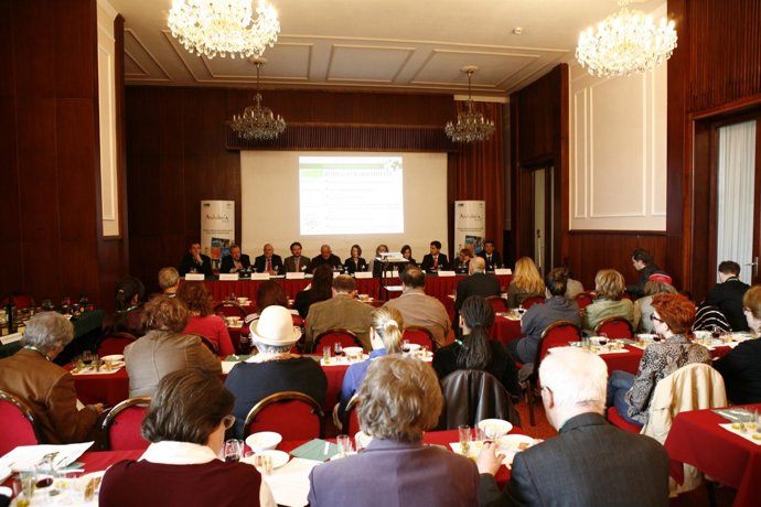 Nota Y Foto De Extenda