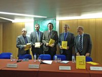 Expertos advierten de que la crisis no ha acabado con la inmigración y España no ha vuelto a ser país de emigrantes