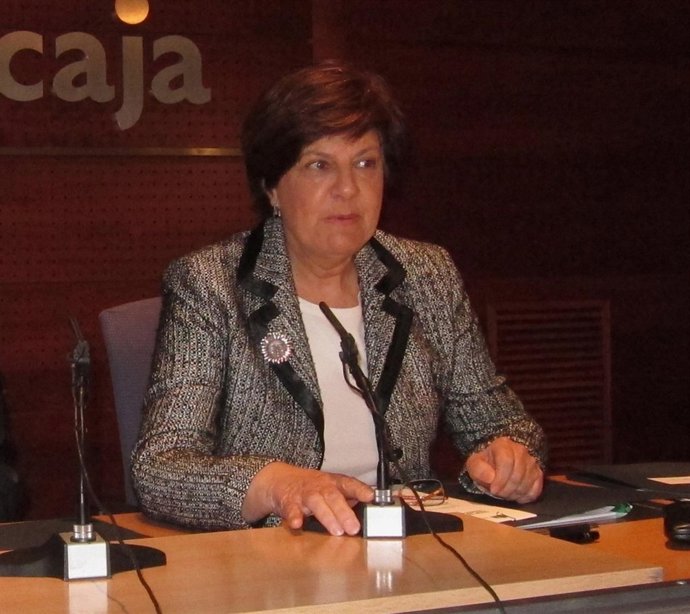 La Consejera De Obras Públicas Y Vivienda, Josefina Cruz