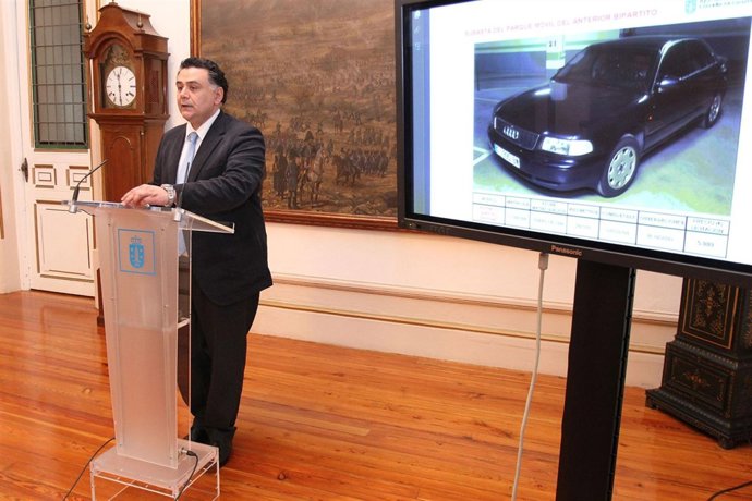 (18 04 12) ACTIVIDAD MUNICIPAL Subasta De Coches Oficiales