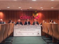 Dueños de bares de Centro dicen que los aparcamientos que les pide el Ayuntamiento cuestan más que el alquiler del local