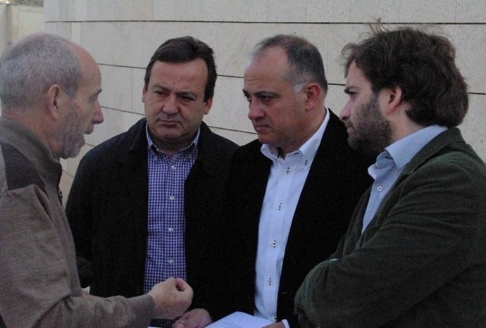 Concejales Del PSPV Visitan El Entorno Del San Pío V