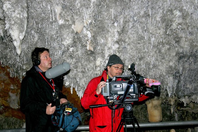 LA TV BELGA RBTF Graba En El Soplao 