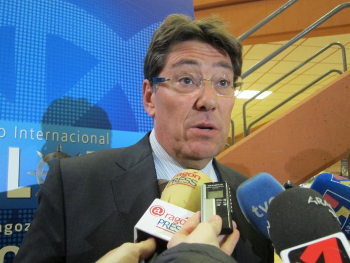 El Consejero De Industria E Innovación De, Arturo Aliaga