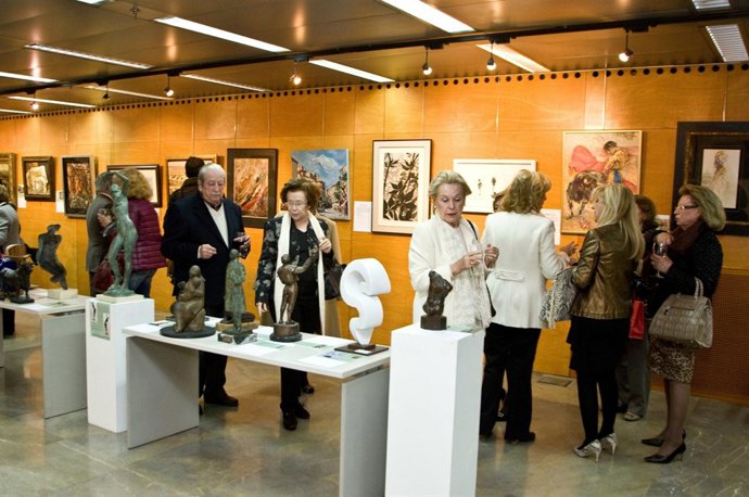 Obas Expuestas En El ICAV Para La Subasta De Arte