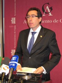 Couto (FAC) insta al Gobierno Central a pensar sobre la importancia de Arcelor en Asturias y a rebajar las tasas