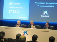 Economía/Finanzas.- Fainé (CaixaBank) prevé una reestructuración "con tranquilidad" por la absorción de Banca Cívica