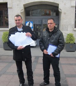 Entrega De Firmas De La Asociación De Vecinos De Santos-Pilarica