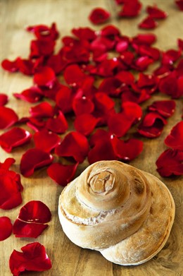 El Pan De La Rosa Elaborado Por El Horno Artesano L'obrador