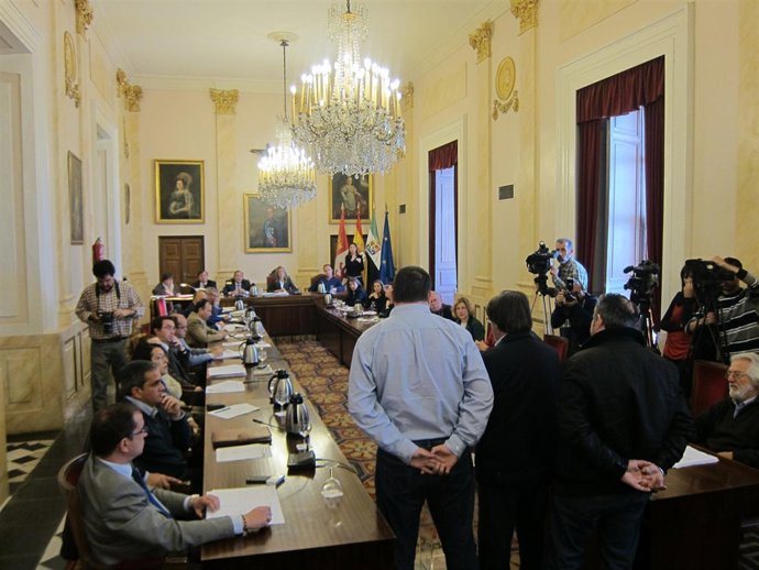 Plataforma Cefot Interviniendo En El Pleno De Cáceres