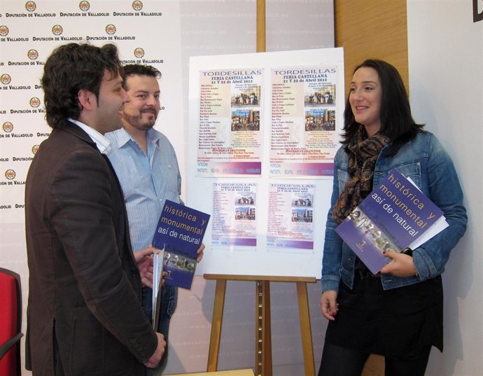 José Antonio González (I), Luis Bastida (Centro) Y Laura Fernández (D)