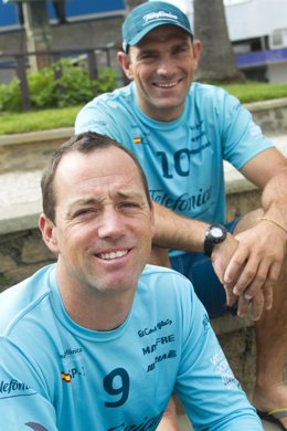 Iker Martínez Y Xabi Fernández Durante Una Entrevista Con Periodistas Españoles 