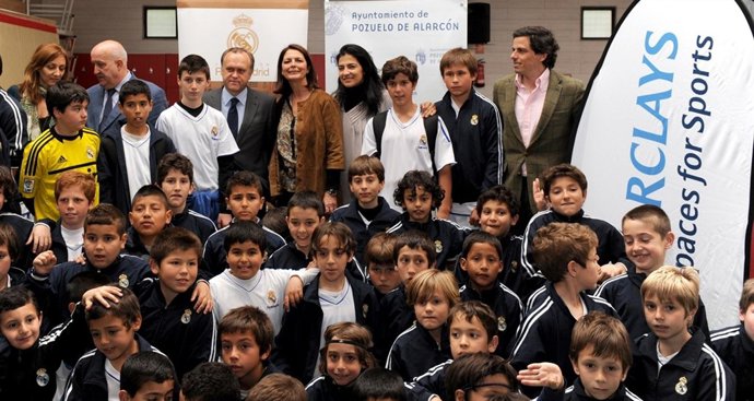 Niños De La Escuela Deportiva De Integración De Pozuelo De Alarcón (Madrid)