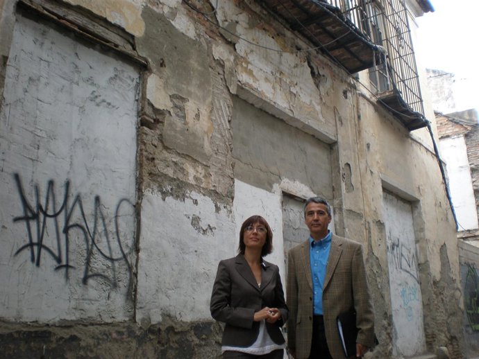 Los Concejales Del PSOE María Gámez Y Manuel Hurtado