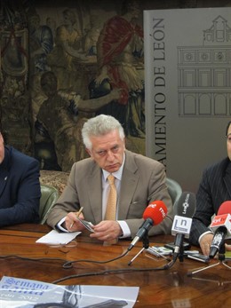 El Concejal De Limpieza Del Ayuntamiento De León, Julio Cayón