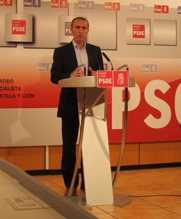 El Secretario De Política Económica Del PSCL, Julio López