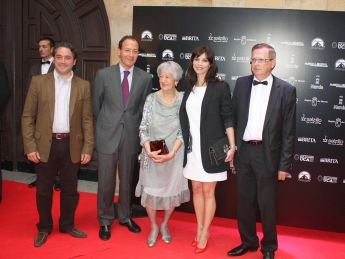 Maribel Verdú Posa En La Alfombra Roja Murciana