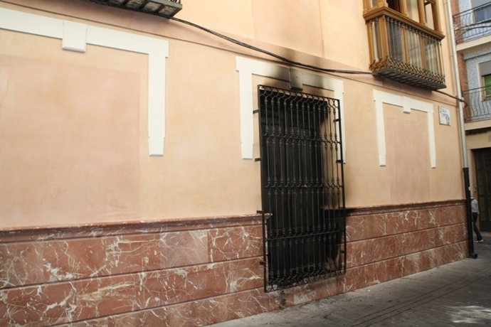 Ventana Incendiada Del Domicilio Del Hijo Del Alcalde De Cieza