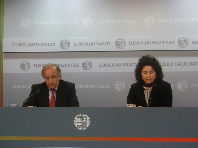 Guillermo Echenique E Iratxe Momoitio.