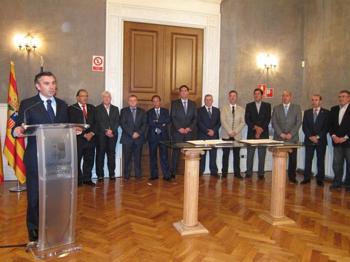 Luis María Beamonte Y Los Presidentes De Las Comarcas Zaragozanas