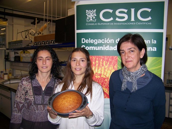 Investigadoras Con El Bizcocho Bajo En Grasas