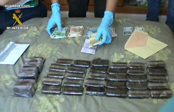 Material Incautado Por La Guardia Civil