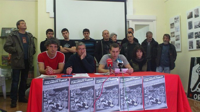 Diversos Colectivos Sociales De Vitoria.