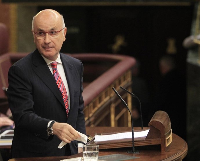 El Nacionalista Josep Antoni Duran I Lleida, En La Tribuna Del Hemiciclo