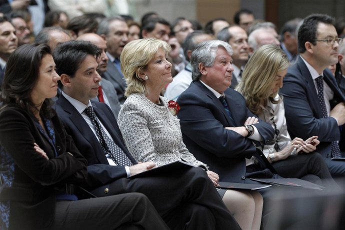 Aguirre Durante La Presentación De Madrid About Info
