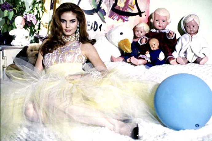 Heidi Klum Posando Con 19 Años