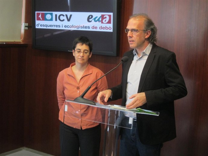 Ricard Gomà Y Isabel Ribas (ICV-Euia), En Rueda De Prensa
