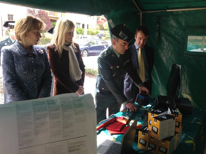 Cristina Cifuentes Y Ana Isabel Mariño