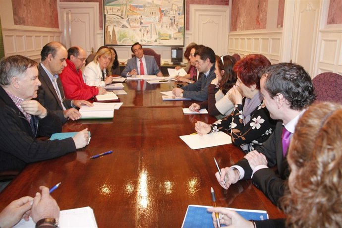 Mesa De Empleo De Torrelavega 