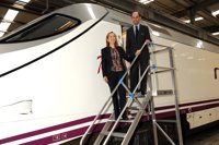 La ministra de Fomento visita la fábrica de Talgo de Las Matas (Madrid)