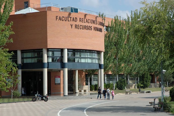 Facultad Relaciones Laborales