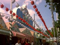 Unas 300.000 bombillas iluminan desde el lunes la Feria, con 1.500 policías y una previsión de 600 millones